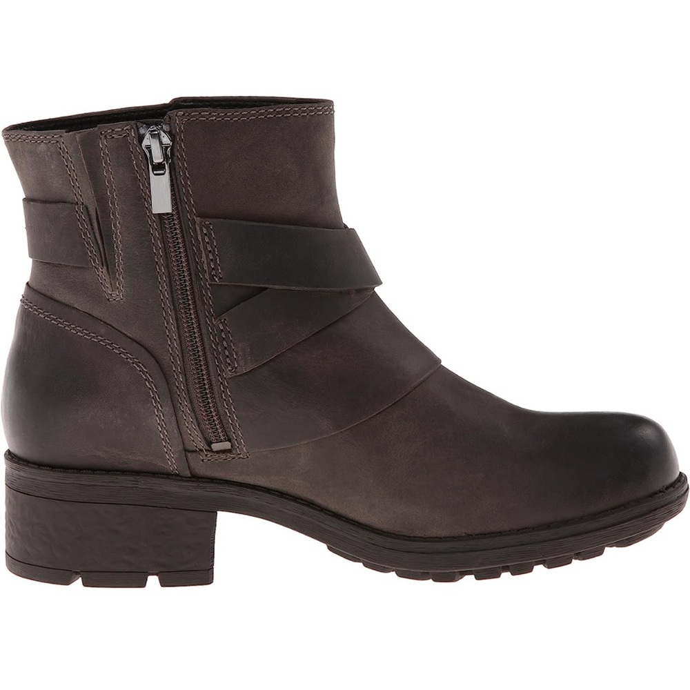 CLARKS Artisan Mansi Calla Ankle Boots